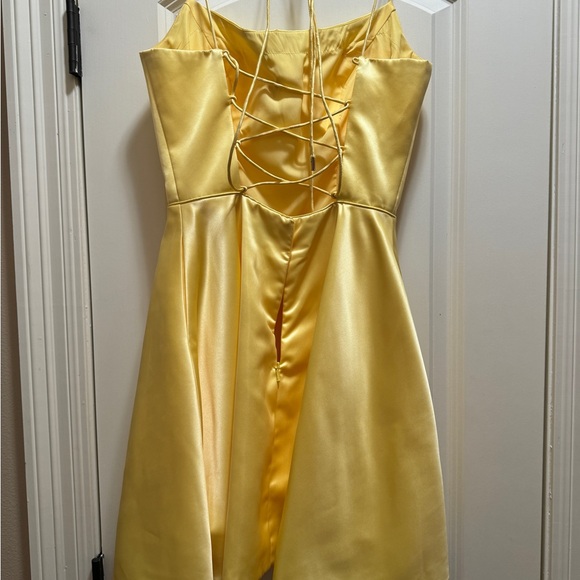 Yellow, Sherri Hill, Hoco  Dress, Size 4 - Picture 4 of 10